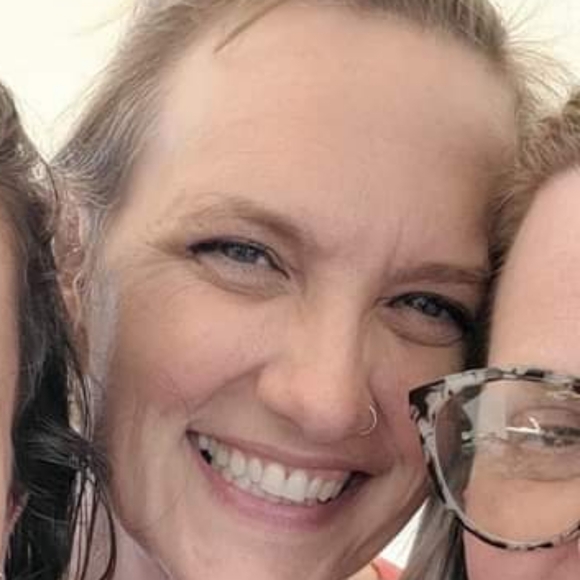 Meet your Posher, Michelle - Picture 2 of 4